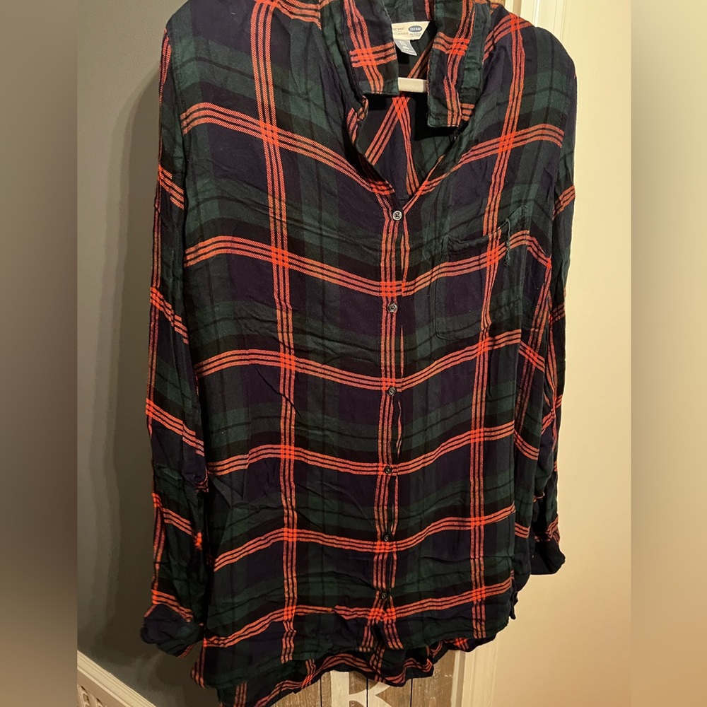 Old navy button down boyfriend shirt
